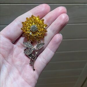 Beautiful Sunflower Brooch